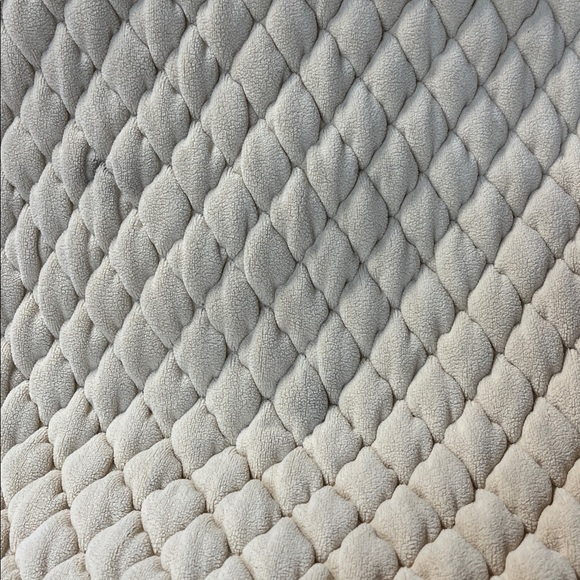 Free People Pucker Up Fleece Elegant Cream Quilted Shoulder Bag New - Picture 4 of 6